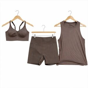 Nike Women's Brown Sports Bra and Set